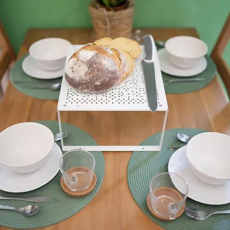 Hill House - No. 599d *